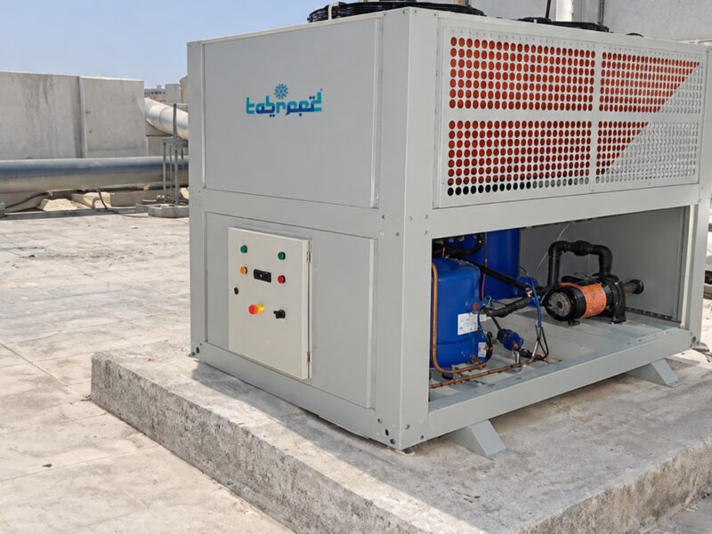 chiller-side-view-logo